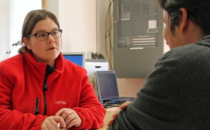 Gespräch mit Betroffenen © Caritas OÖ