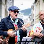 Calico-Ukulele am Martin-Luther-Platz